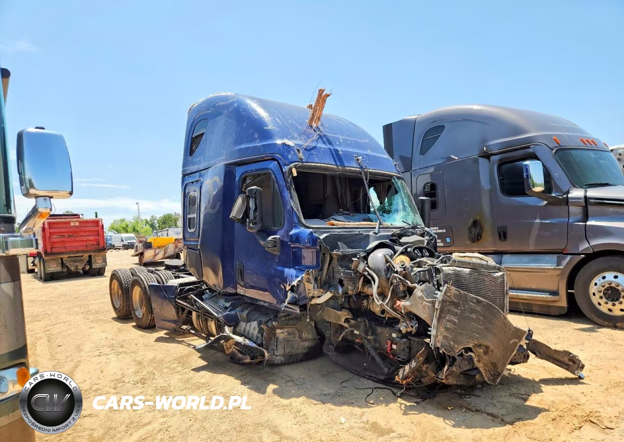 2015 Freightliner Cascadia Semi Truck