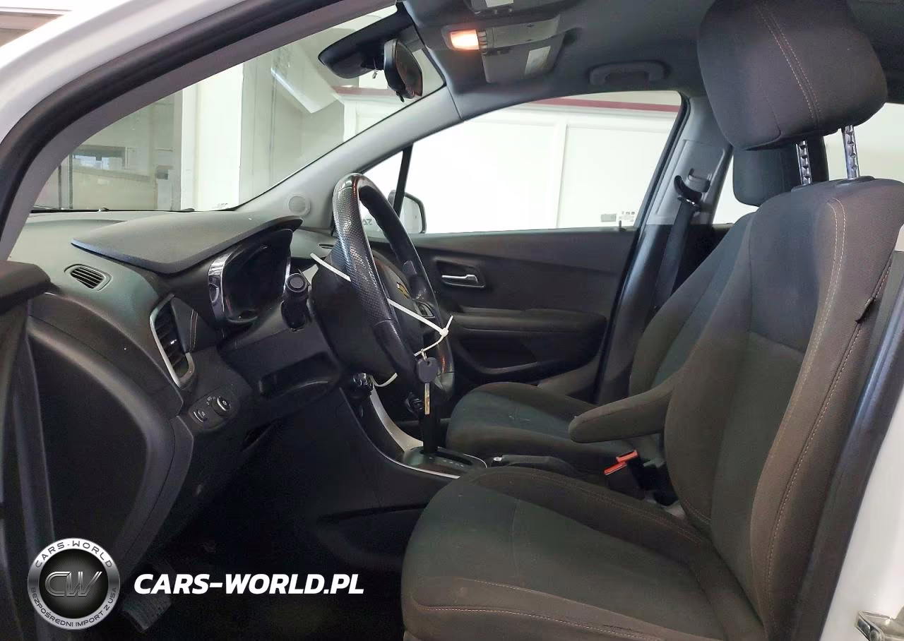 2018 Chevrolet Trax Ls VIN:KL7CJKSB0JB586142 - 7