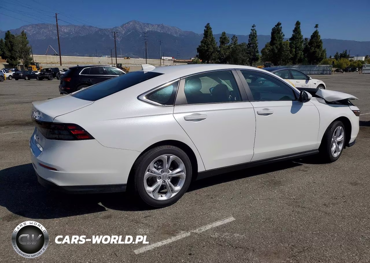 2025 Honda Accord Lx VIN:1HGCY1F29SA035381 - 3