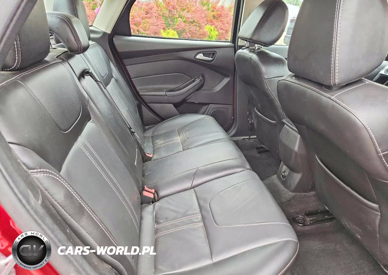 2014 Ford Focus Se VIN:1FADP3F23EL335482 - 10