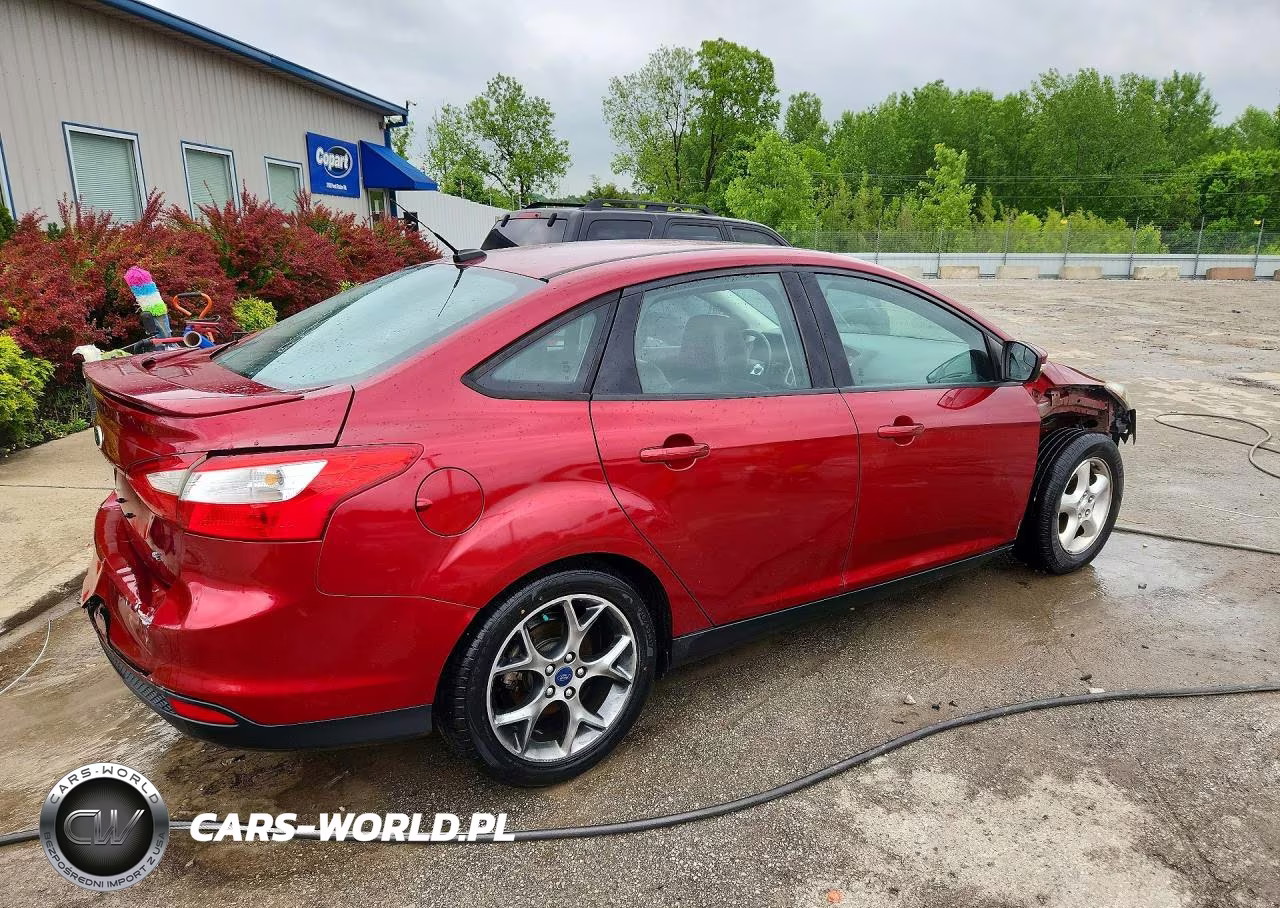 2014 Ford Focus Se VIN:1FADP3F23EL335482 - 3