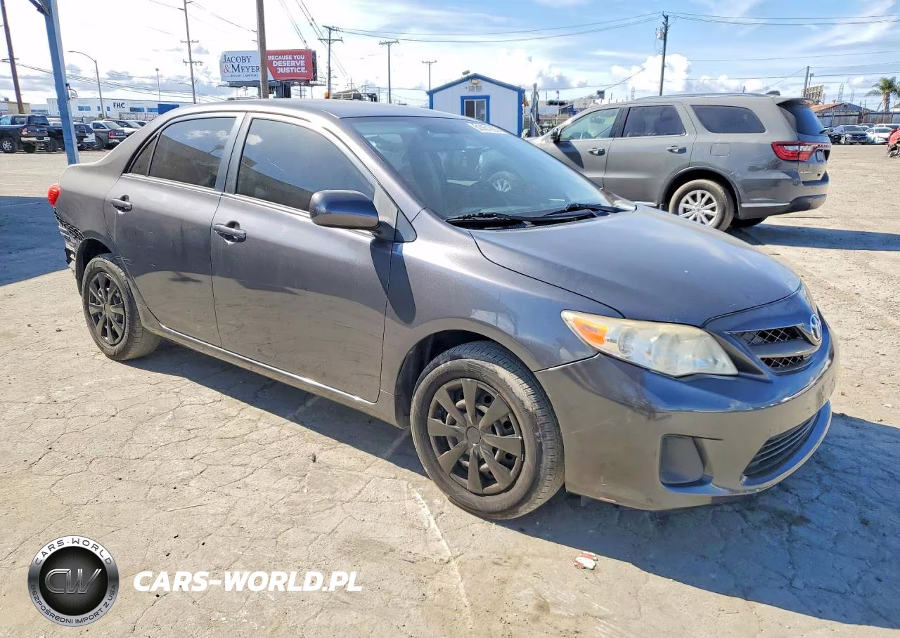 2011 Toyota Corolla Le VIN:JTDBU4EEXB9162922 - 4