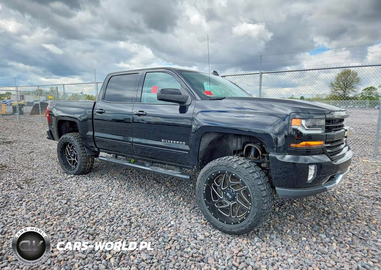 2018 Chevrolet Silverado K1500 Lt VIN:3GCUKREC8JG394217 - 4