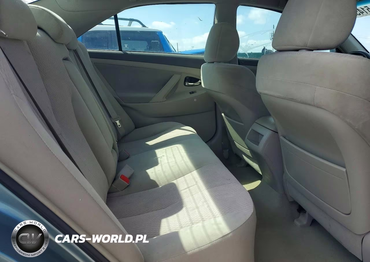 2010 Toyota Camry Le VIN:4T1BF3EK4AU555798 - 10