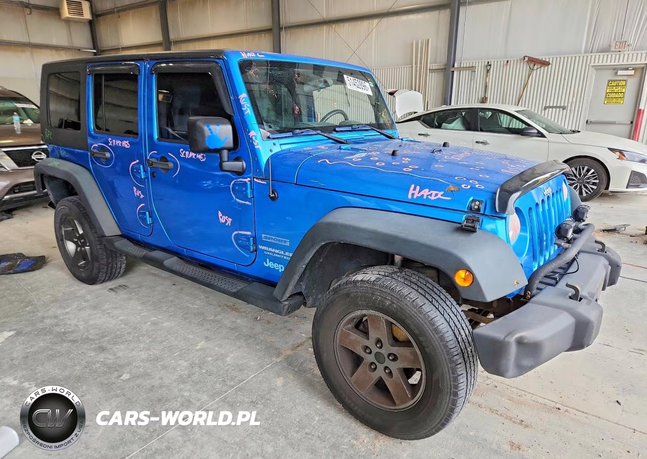 2010 Jeep Wrangler Unlimited Sport VIN:1J4BA3H12AL225471 - 4