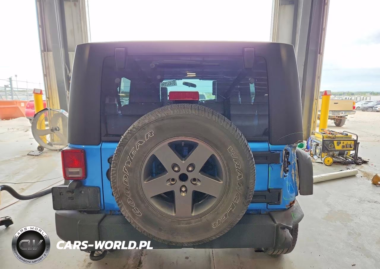 2010 Jeep Wrangler Unlimited Sport VIN:1J4BA3H12AL225471 - 6