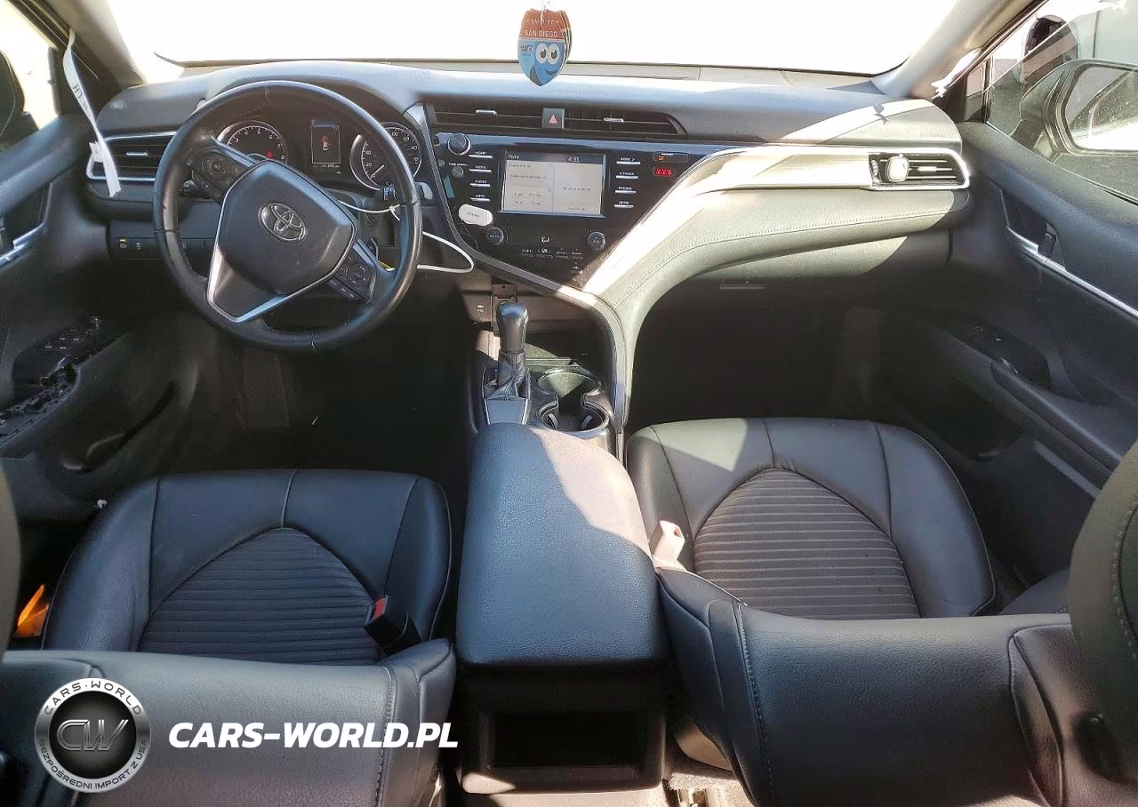 2018 Toyota Camry L VIN:4T1B11HK7JU024058 - 8
