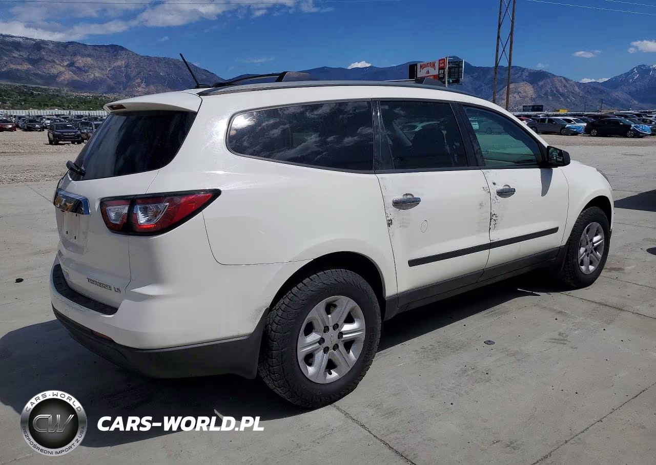 2014 Chevrolet Traverse Ls VIN:1GNKVFKD5EJ359303 - 3
