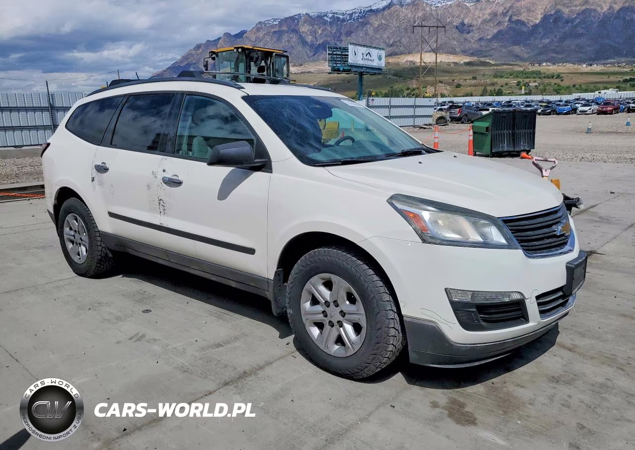 2014 Chevrolet Traverse Ls VIN:1GNKVFKD5EJ359303 - 4