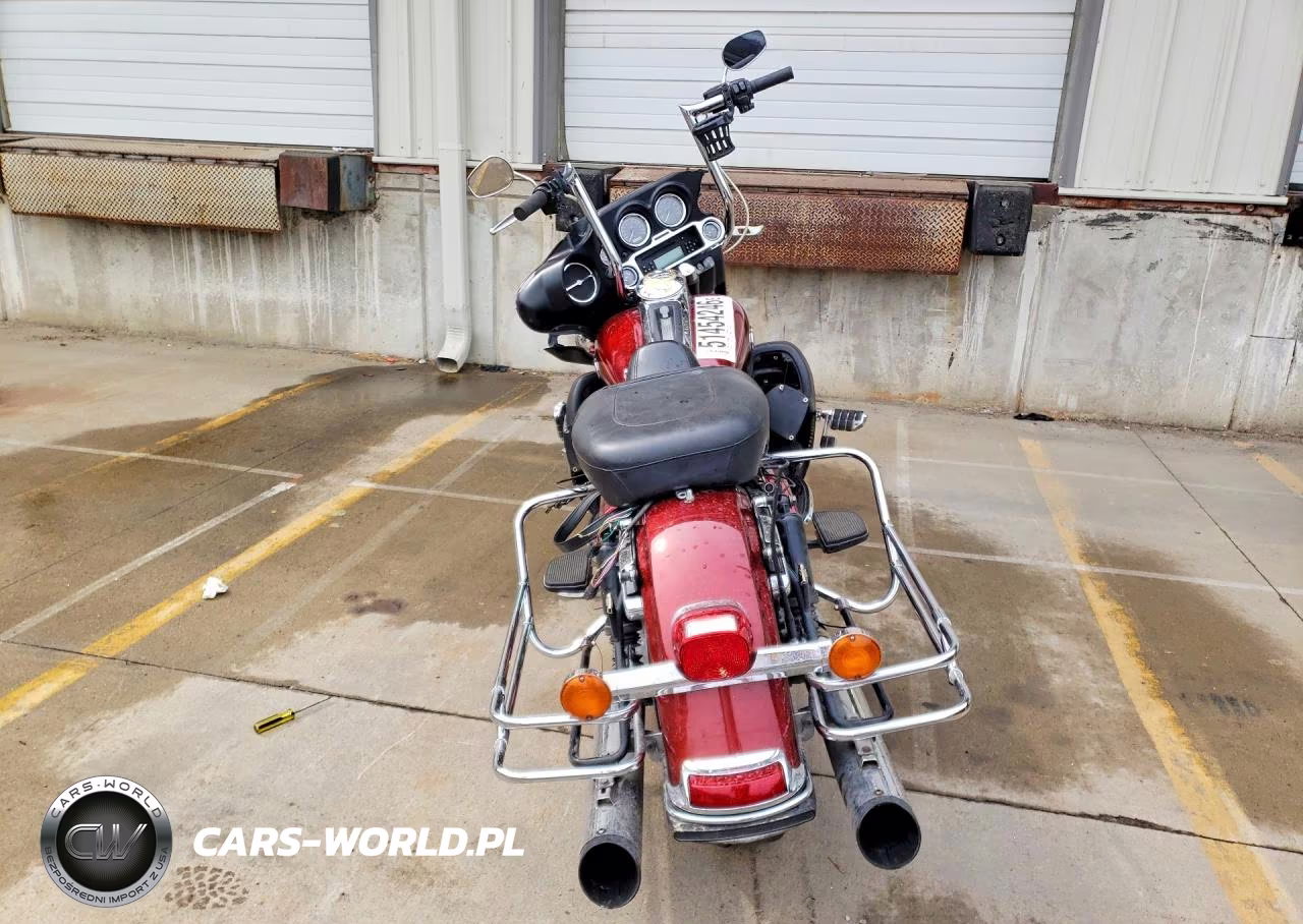 2010 Harley-Davidson Flhtcu VIN:1HD1FC410AB672541 - 4