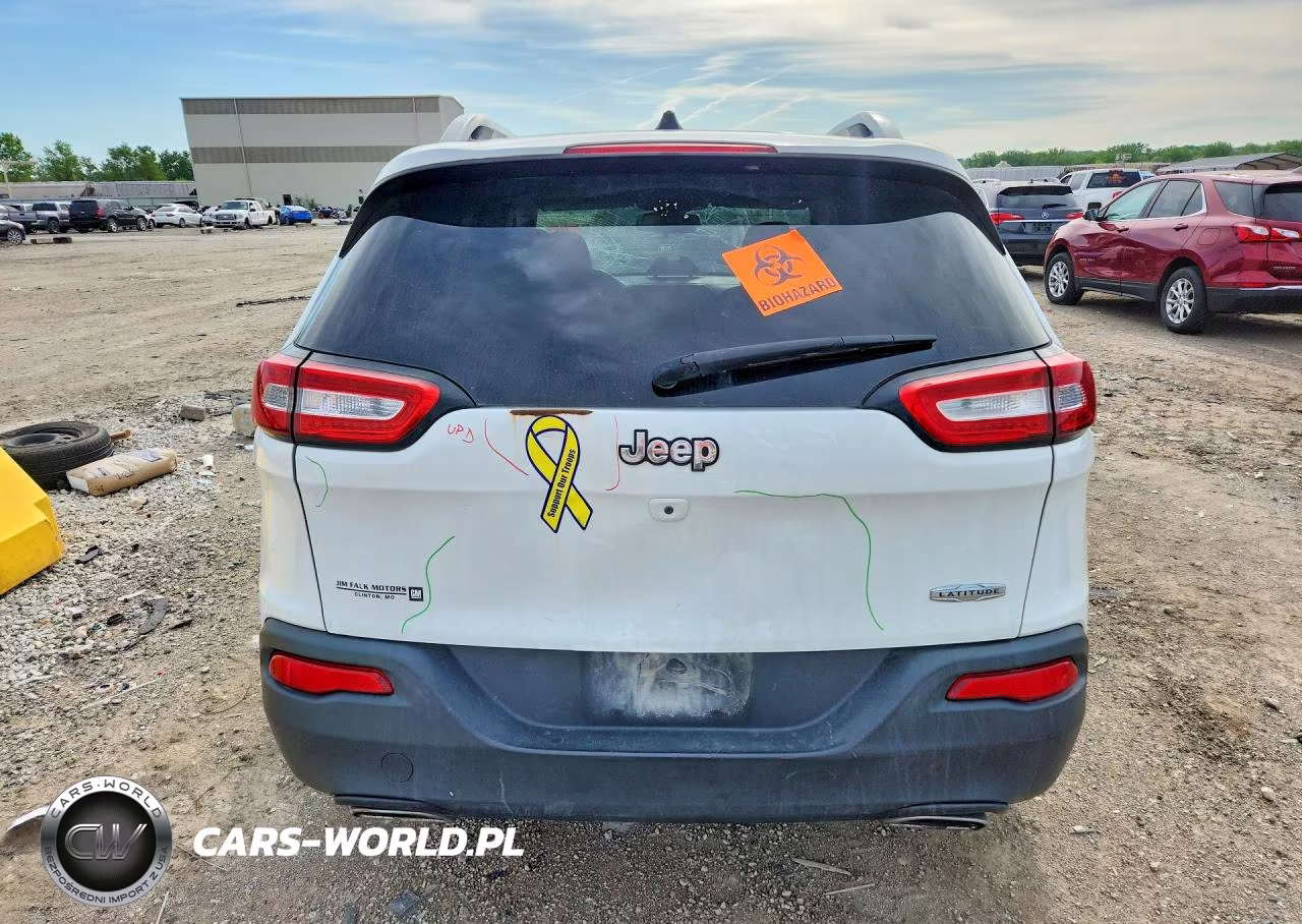 2016 Jeep Cherokee Latitude VIN:1C4PJLCS8GW287296 - 6