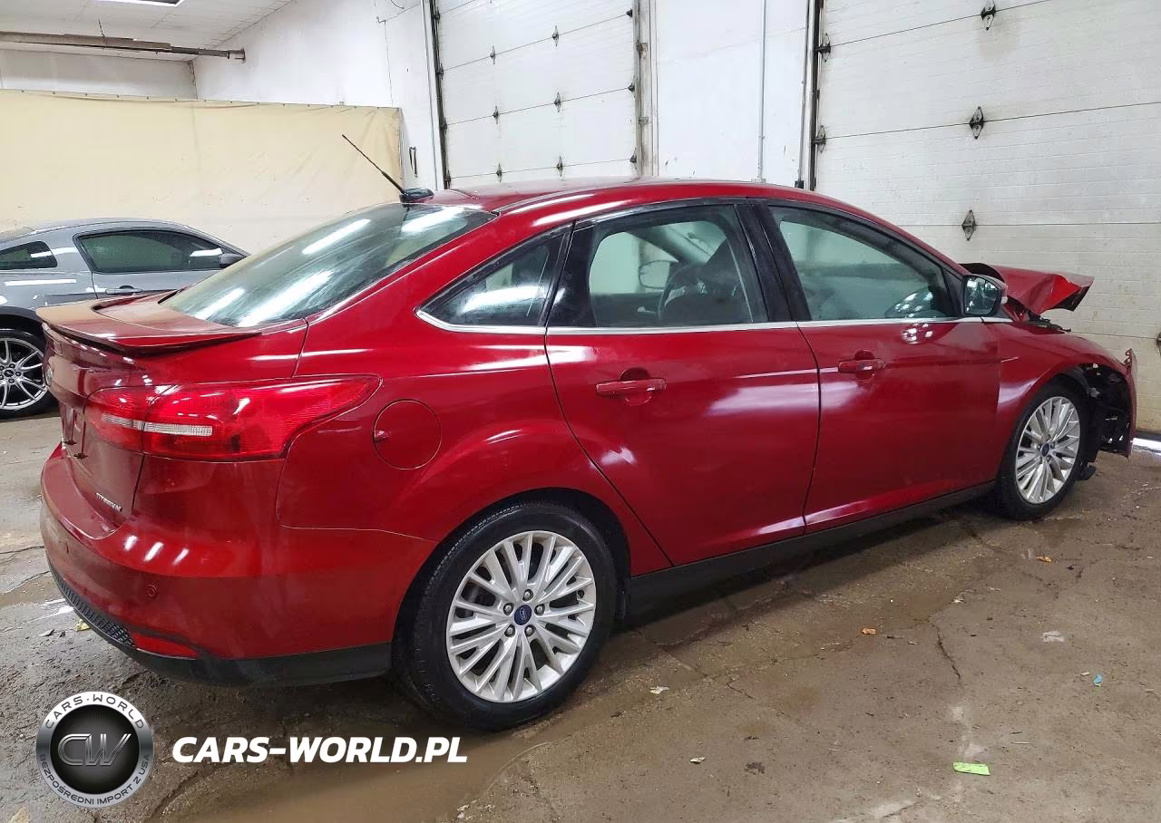 2017 Ford Focus Titanium VIN:1FADP3J21HL313329 - 3
