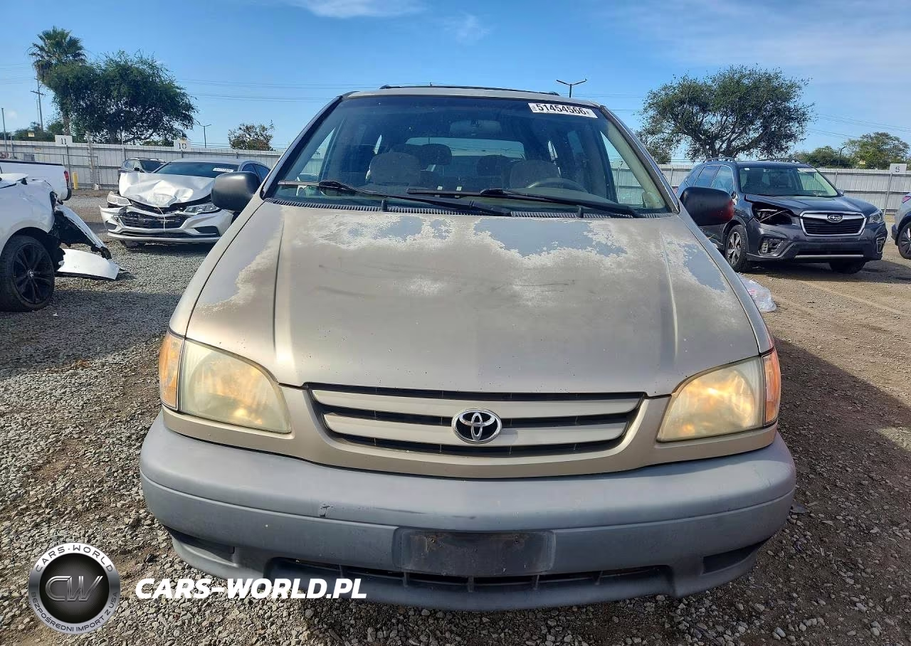 2003 Toyota Sienna Le VIN:4T3ZF13C83U529472 - 5