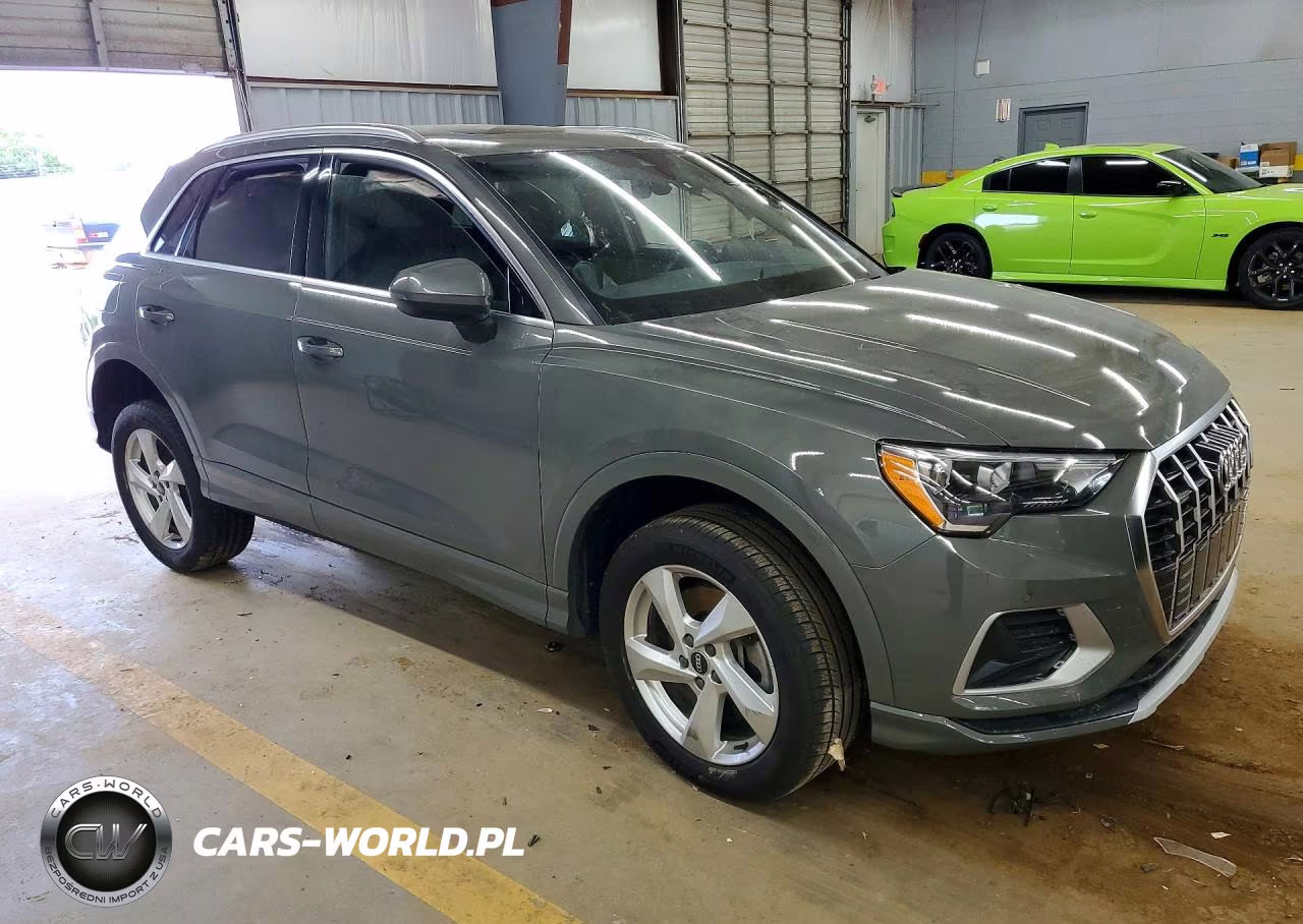 2022 Audi Q3 Premium 40 VIN:WA1AUCF3XN1000837 - 4
