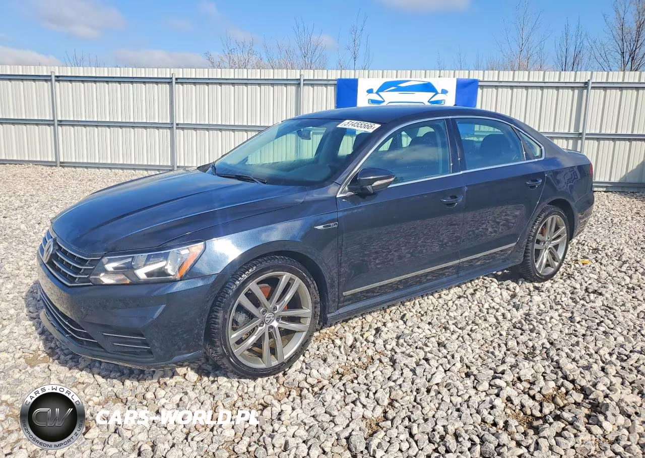 2017 Volkswagen Passat R-Line
