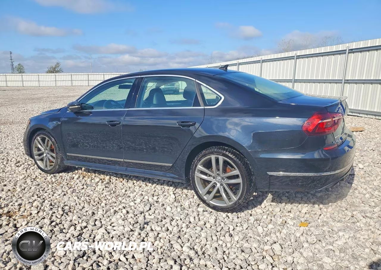 2017 Volkswagen Passat R-Line VIN:1VWDT7A33HC082839 - 2