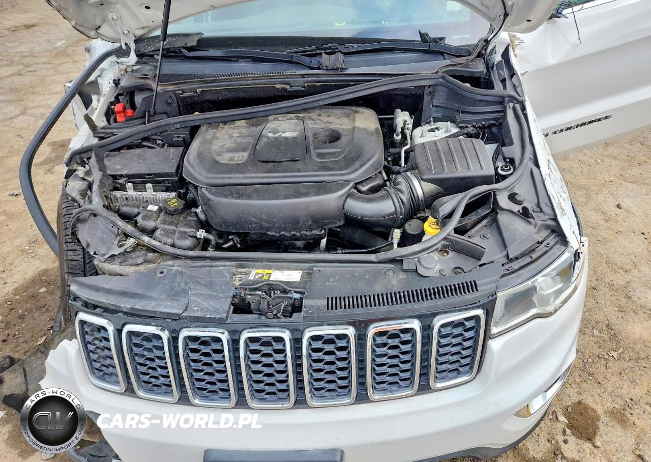 2017 Jeep Grand Cherokee Laredo VIN:1C4RJEAG3HC813758 - 12