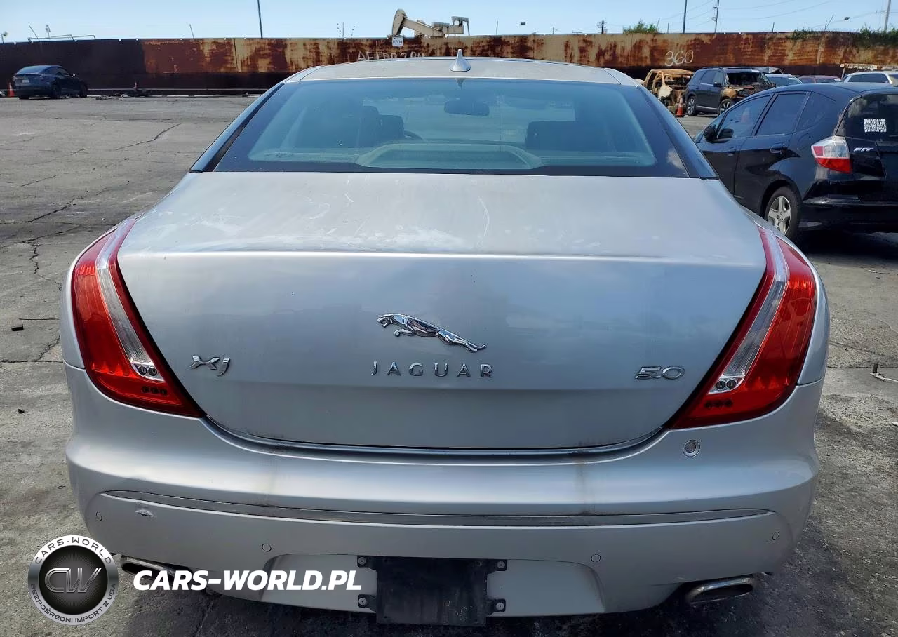 2013 Jaguar Xj Supercharged VIN:SAJWA1GT2DMV54721 - 6