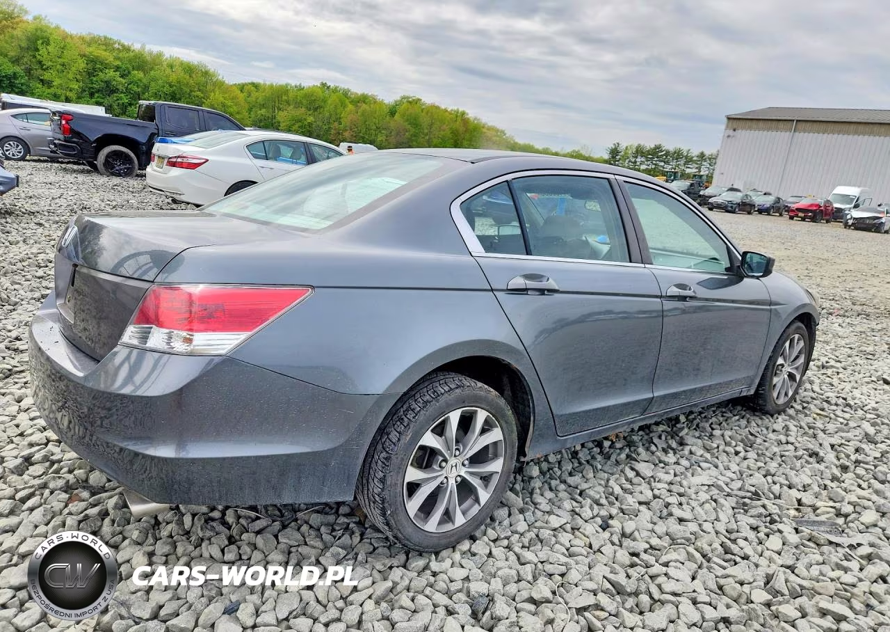 2008 Honda Accord Lxp VIN:1HGCP26418A040609 - 3