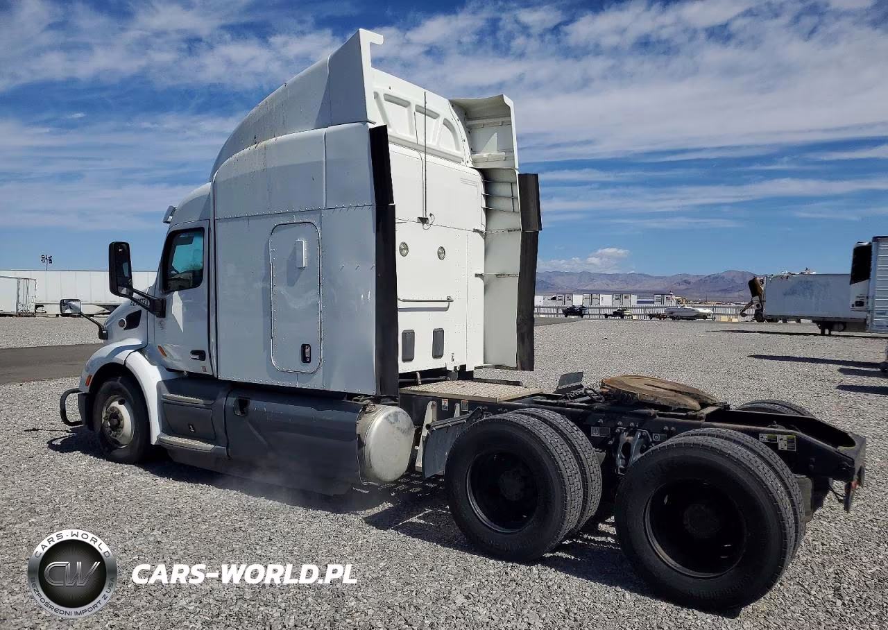 2018 Peterbilt 579 VIN:1XPBDP9X0JD452495 - 3