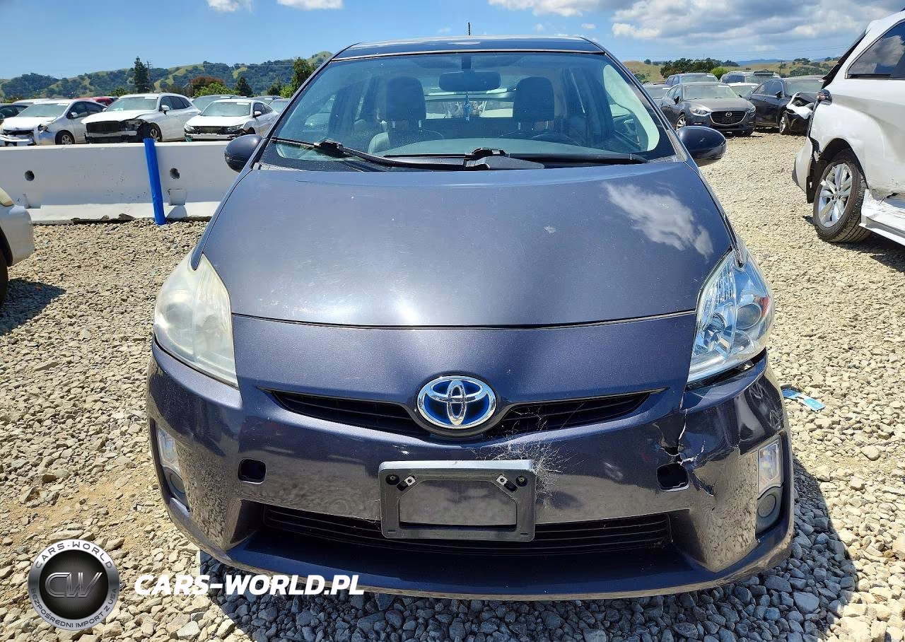 2011 Toyota Prius Four VIN:JTDKN3DU4B5342212 - 5
