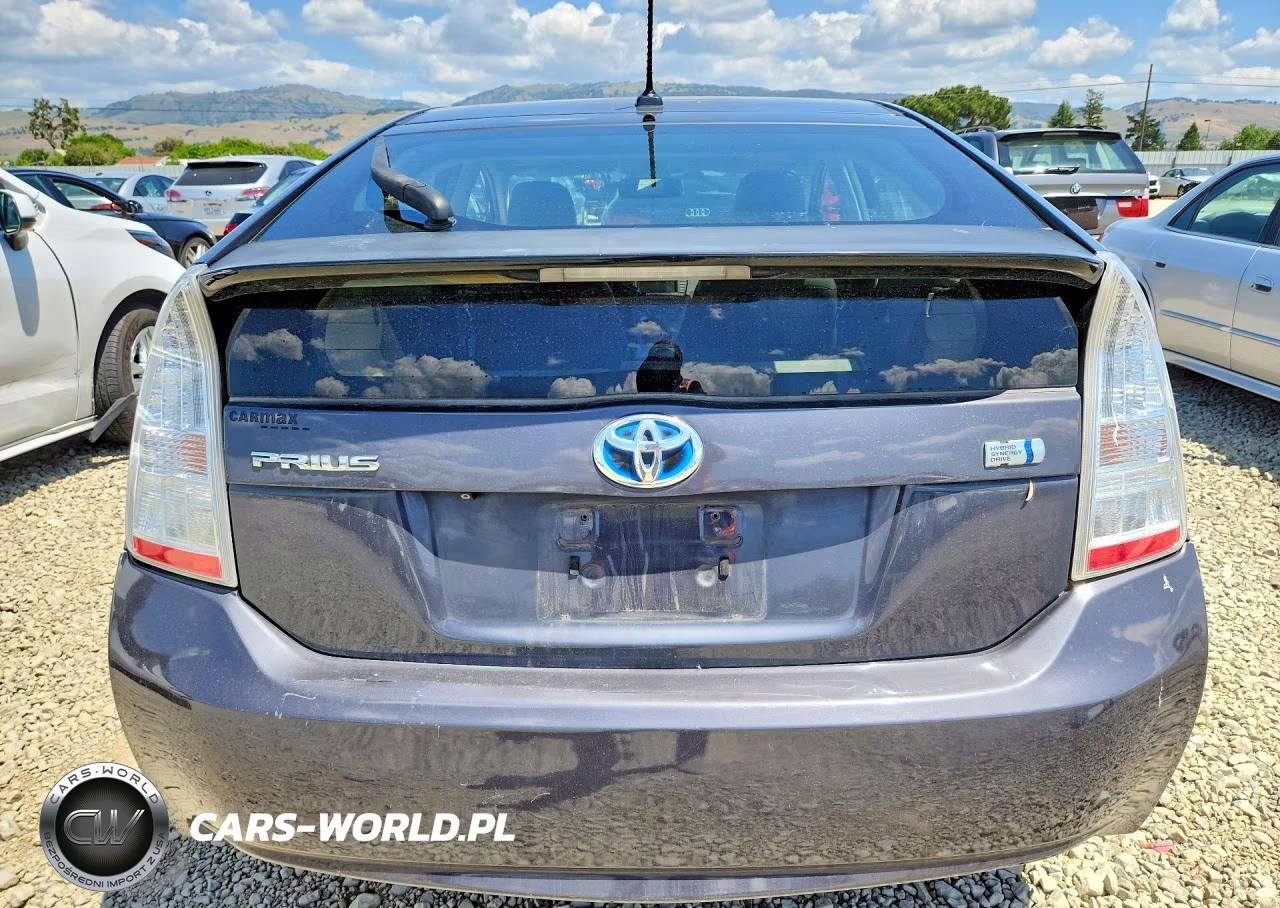 2011 Toyota Prius Four VIN:JTDKN3DU4B5342212 - 6