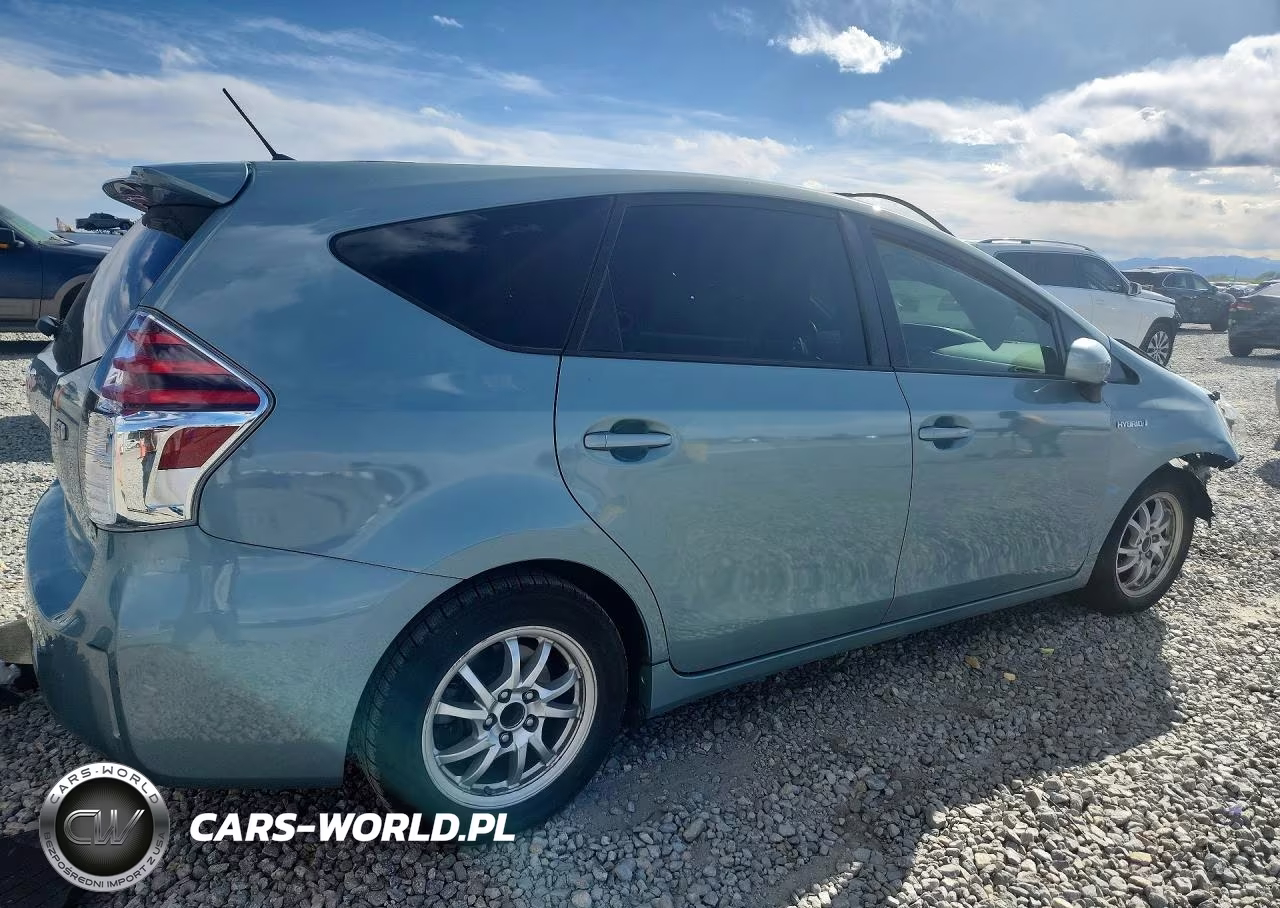 2016 Toyota Prius V Two VIN:JTDZN3EU8GJ054706 - 3