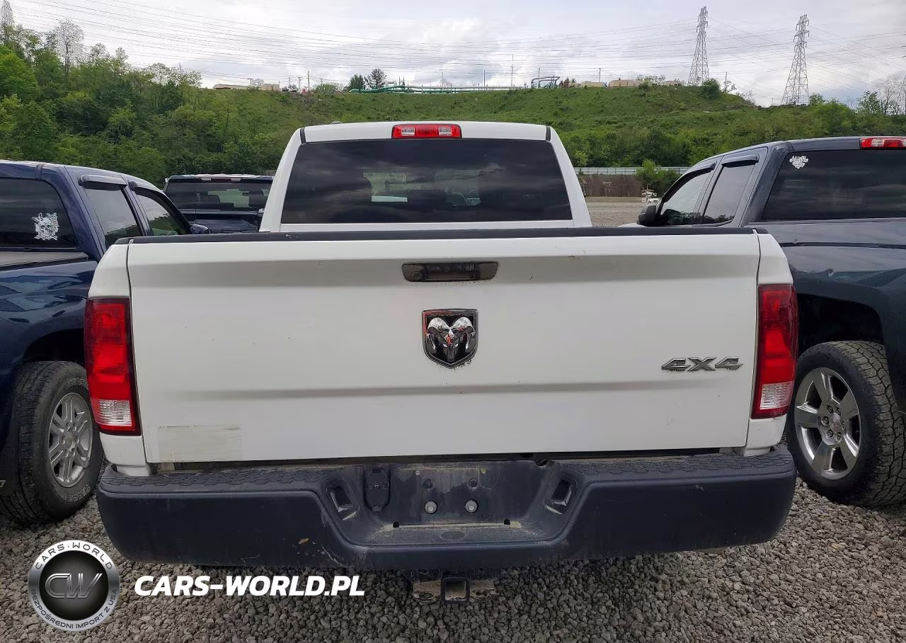 2022 Ram 1500 Classic Tradesman VIN:1C6RR7FG2NS230166 - 6