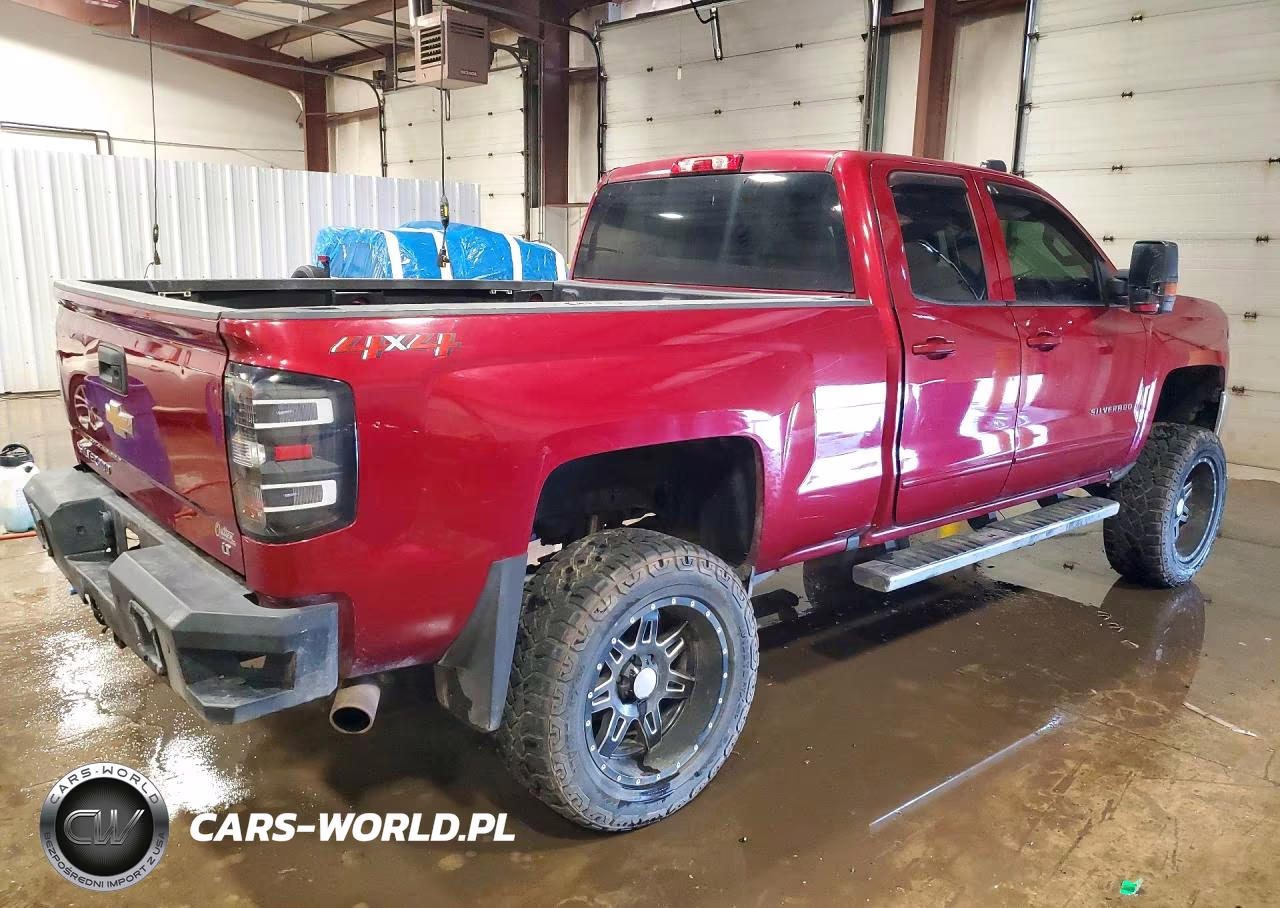 2018 Chevrolet Silverado K1500 Lt VIN:1GCVKREC5JZ363611 - 3