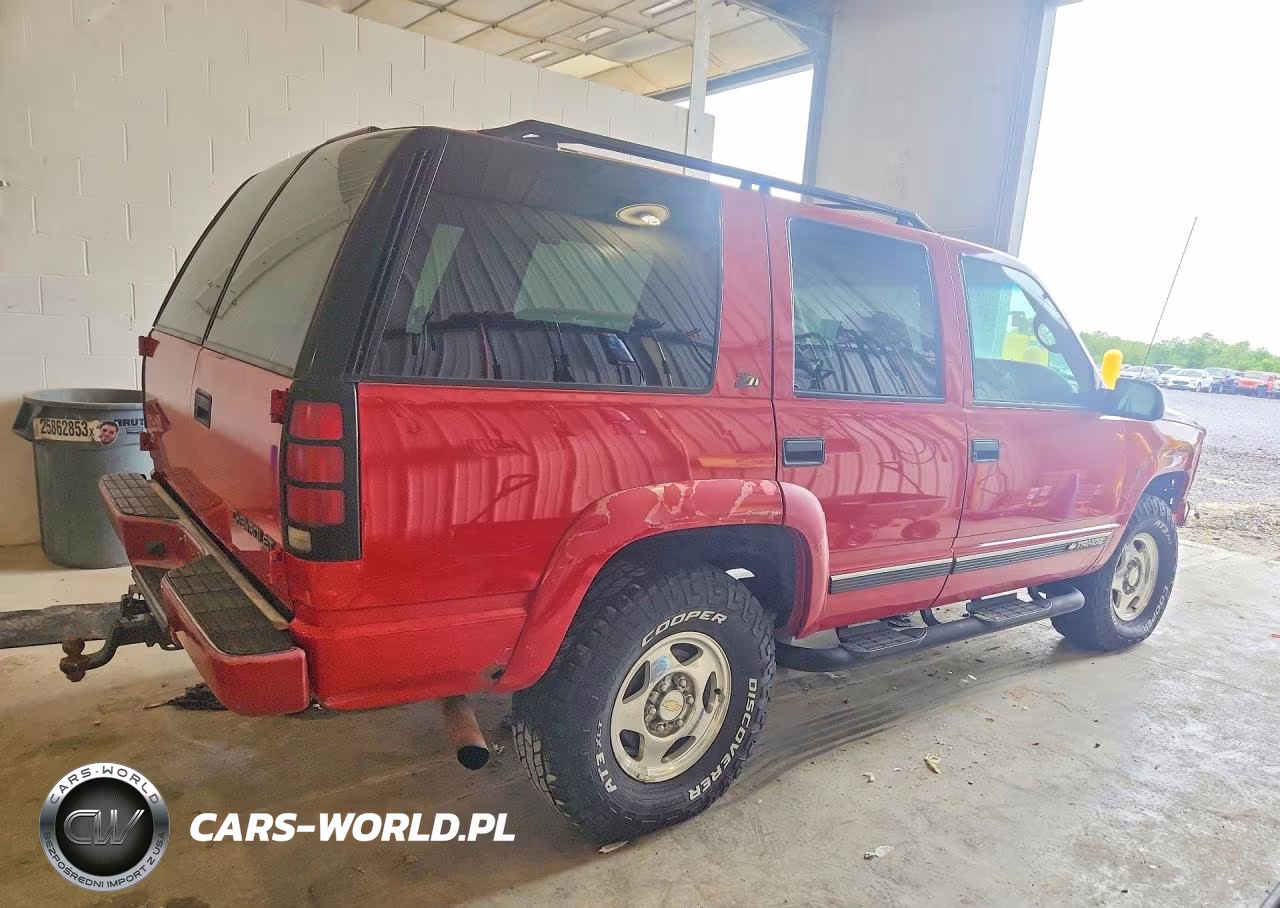 2000 Chevrolet Tahoe K1500 VIN:1GNEK13R4YR102903 - 3