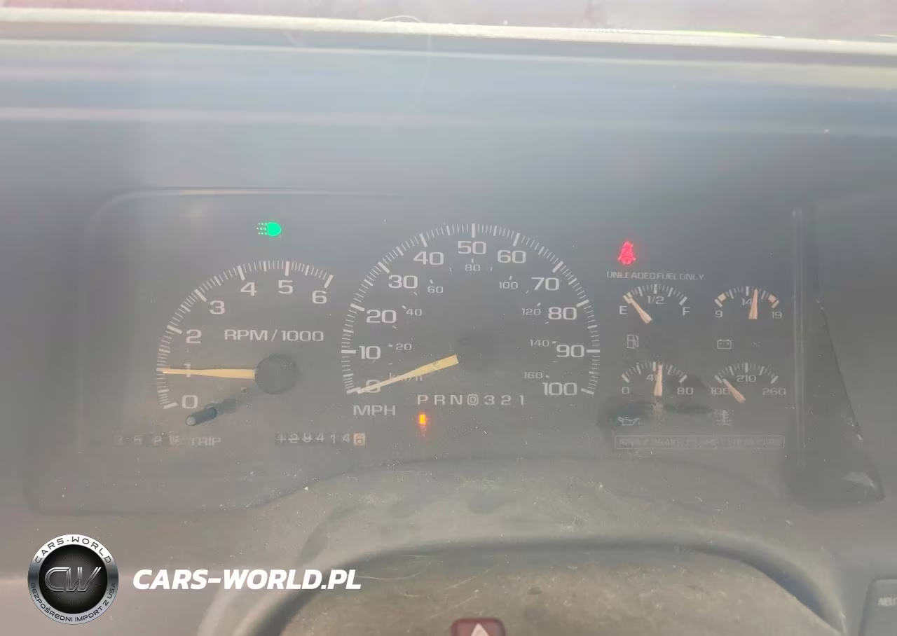 2000 Chevrolet Tahoe K1500 VIN:1GNEK13R4YR102903 - 9