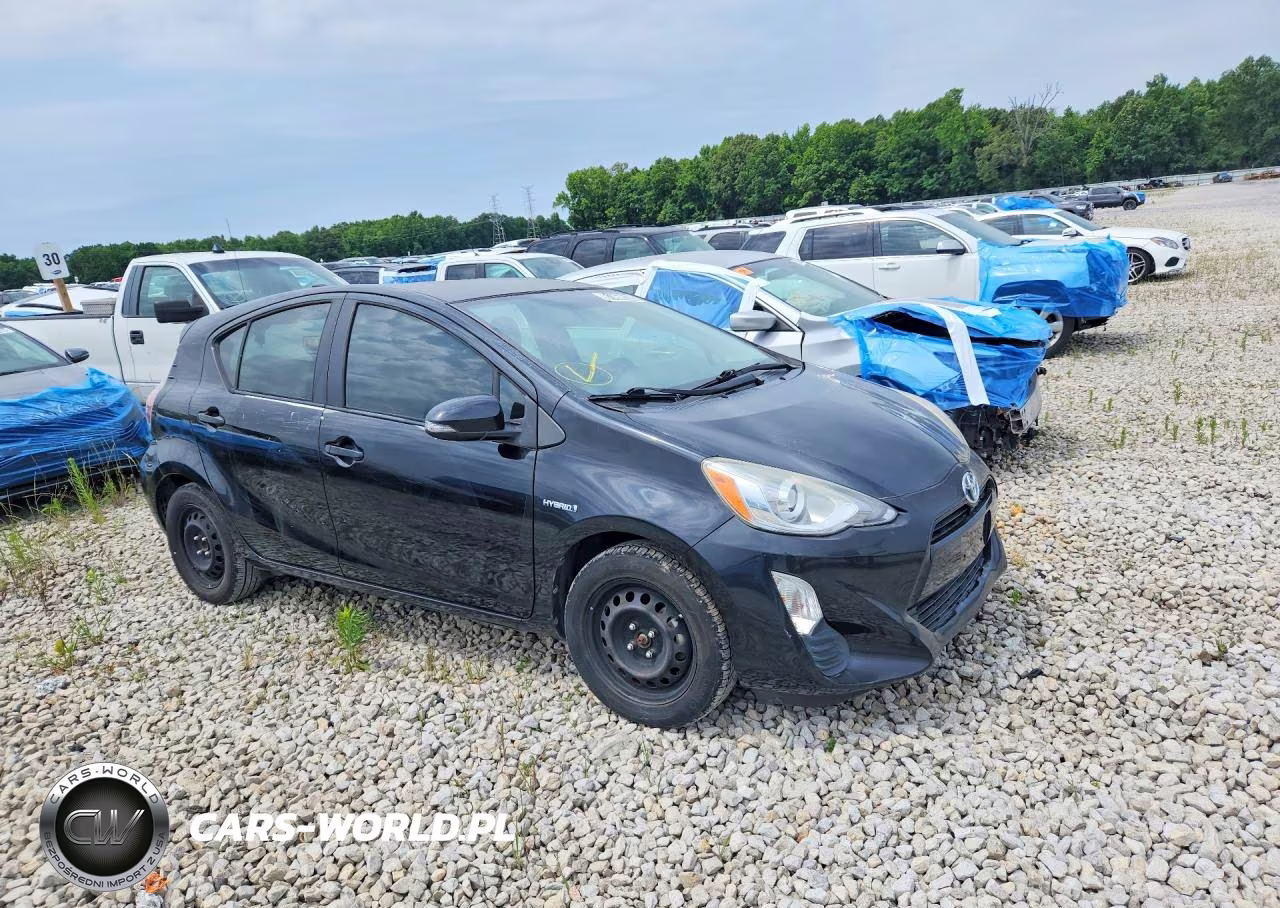 2016 Toyota Prius C Two VIN:JTDKDTB36G1120881 - 4