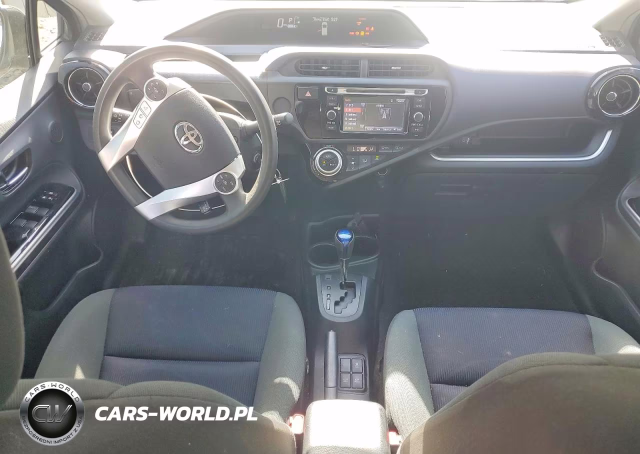 2016 Toyota Prius C Two VIN:JTDKDTB36G1120881 - 8