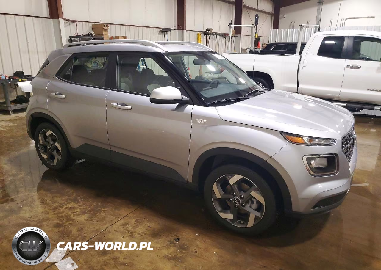 2025 Hyundai Venue Sel VIN:KMHRC8A36SU407351 - 4