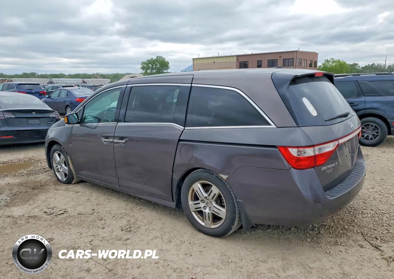 2011 Honda Odyssey Touring VIN:5FNRL5H90BB060461 - 2