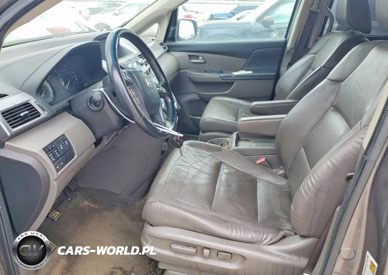 2011 Honda Odyssey Touring VIN:5FNRL5H90BB060461 - 7
