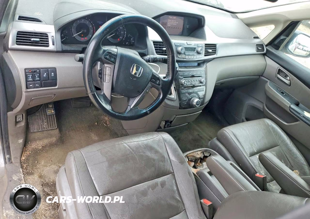 2011 Honda Odyssey Touring VIN:5FNRL5H90BB060461 - 8