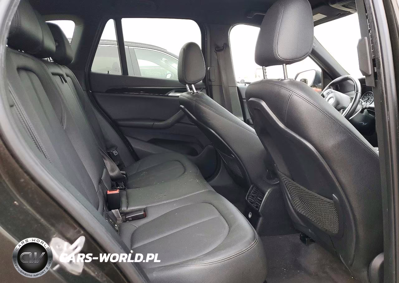 2017 BMW X1 xDrive28I VIN:WBXHT3C35H5F71067 - 10
