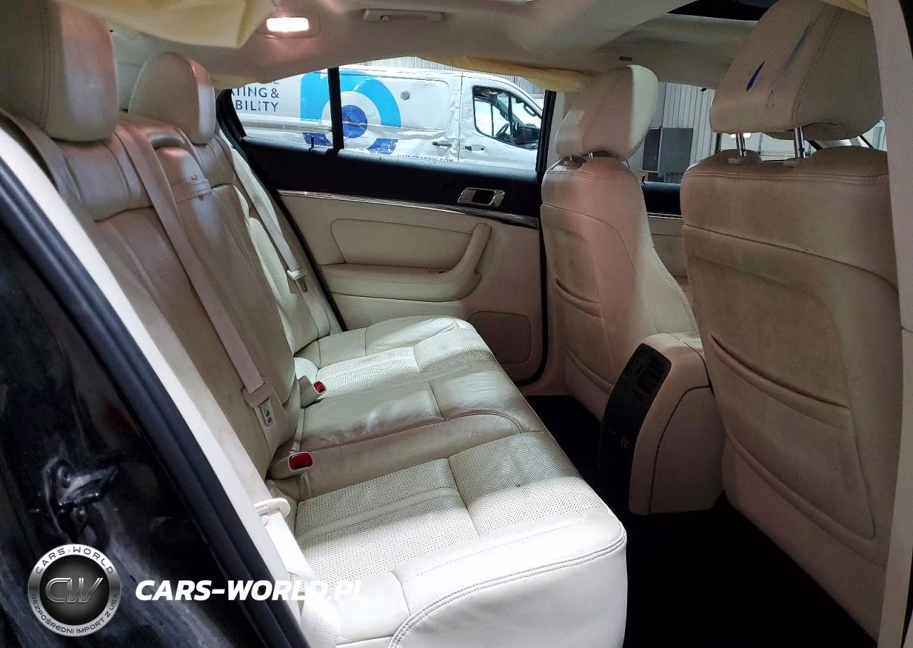 2009 Lincoln Townhouse Mks VIN:1LNHM93R49G618363 - 10