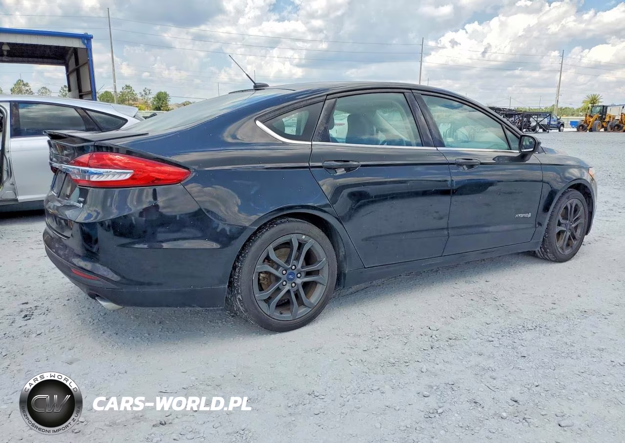 2018 Ford Fusion Se Hybrid VIN:3FA6P0LU9JR123999 - 3