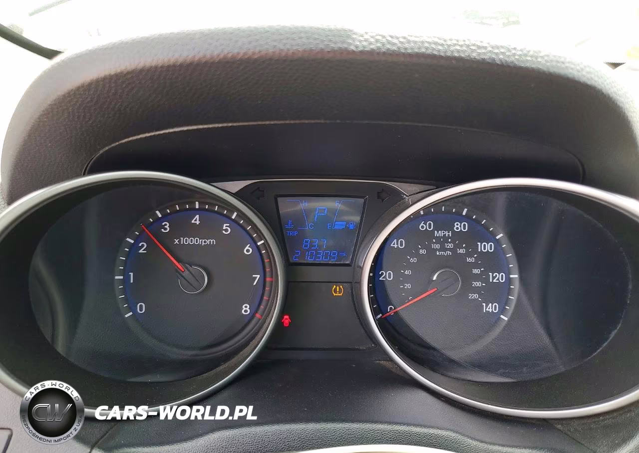 2011 Hyundai Tucson Limited VIN:KM8JUCAC2BU312122 - 9
