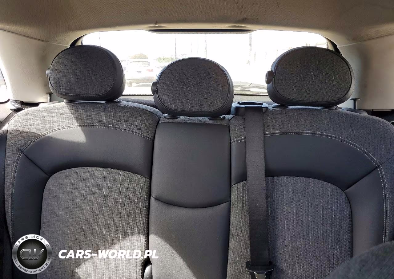 2015 Mini Cooper VIN:WMWXS5C57FT828743 - 10