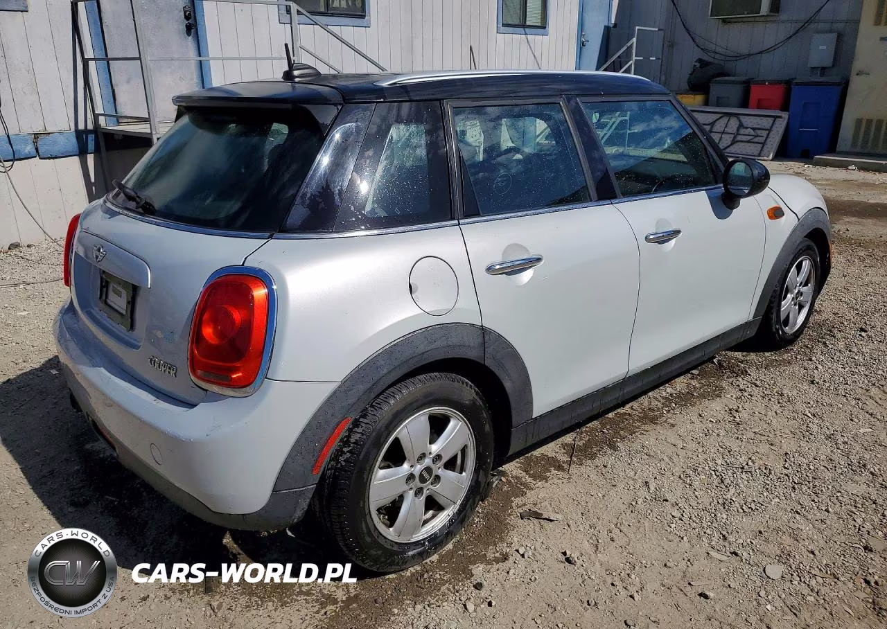 2015 Mini Cooper VIN:WMWXS5C57FT828743 - 3