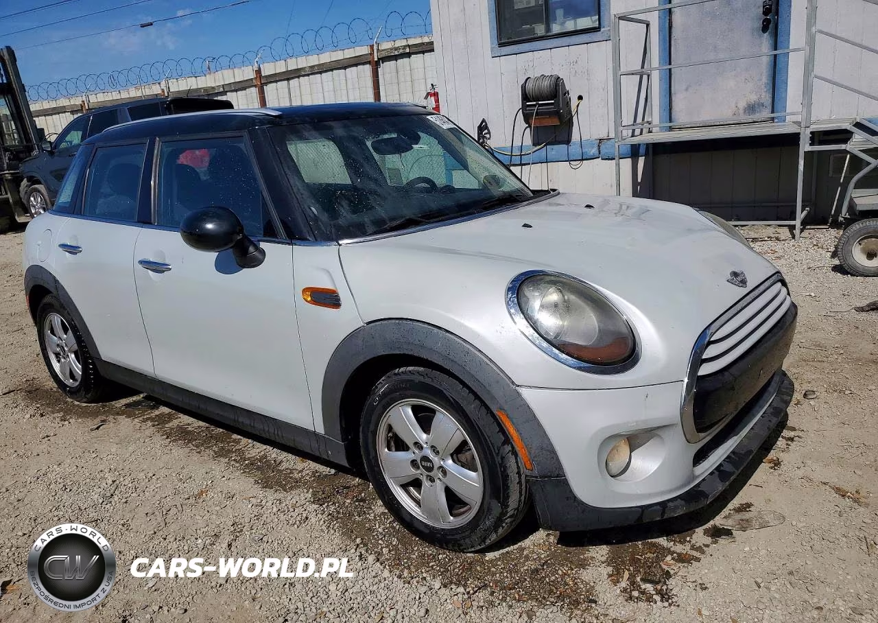 2015 Mini Cooper VIN:WMWXS5C57FT828743 - 4