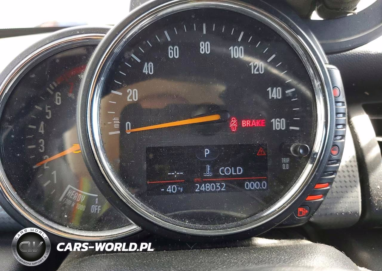 2015 Mini Cooper VIN:WMWXS5C57FT828743 - 9