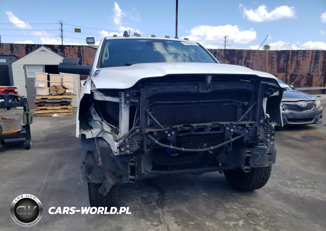 2019 Ram 3500 Tradesman VIN:3C63R3CJ6KG641474 - 9