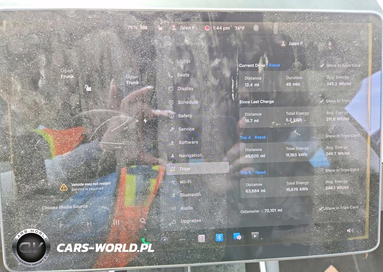 2019 Tesla Model 3 VIN:5YJ3E1EA1KF316677 - 9