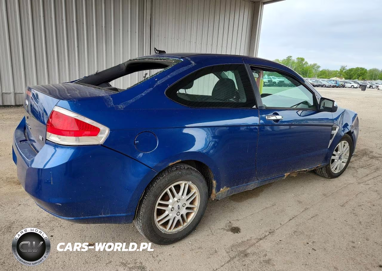 2008 Ford Focus Se VIN:1FAHP33N38W111342 - 3