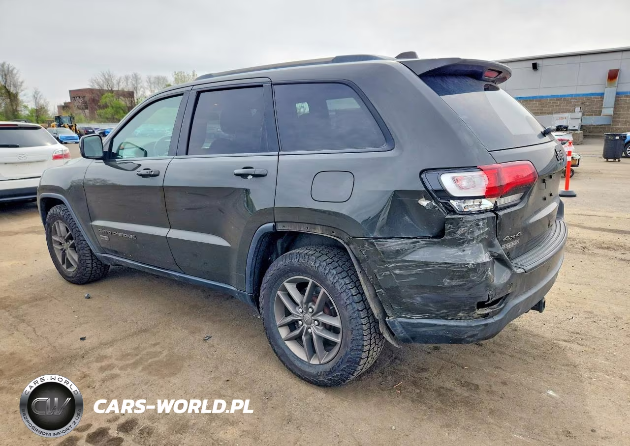 2016 Jeep Grand Cherokee Laredo VIN:1C4RJFAG4GC492964 - 2