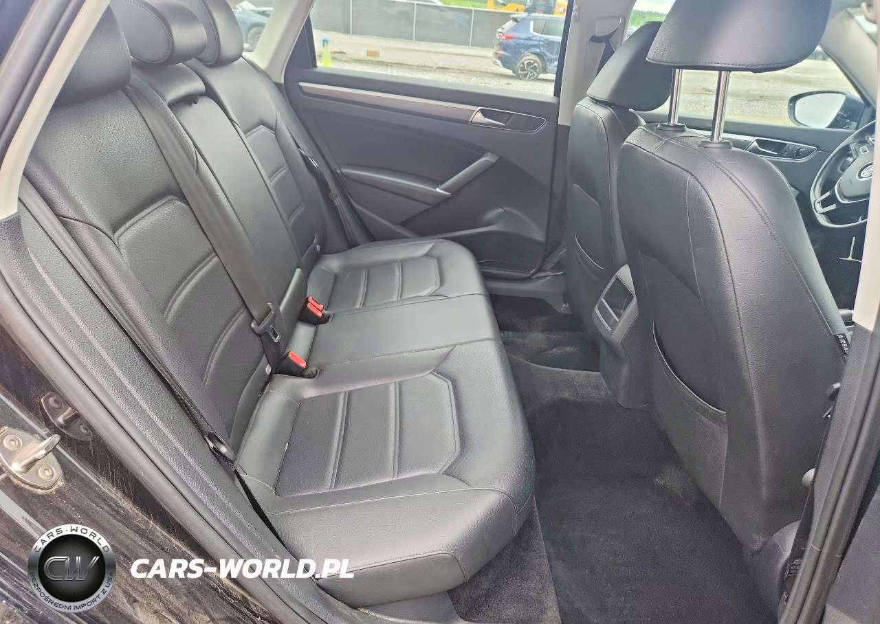 2018 Volkswagen Passat S VIN:1VWAA7A37JC019063 - 10